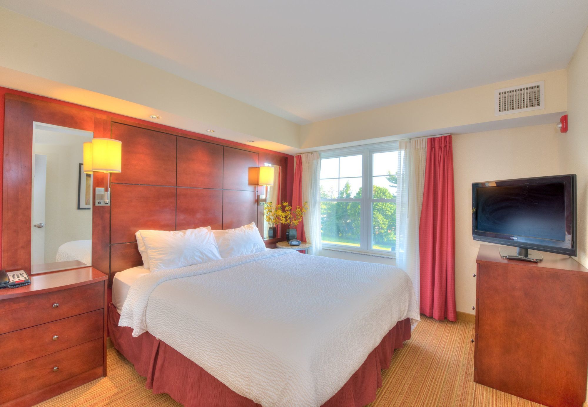 Residence Inn By Marriott Yonkers Westchester County Стая снимка