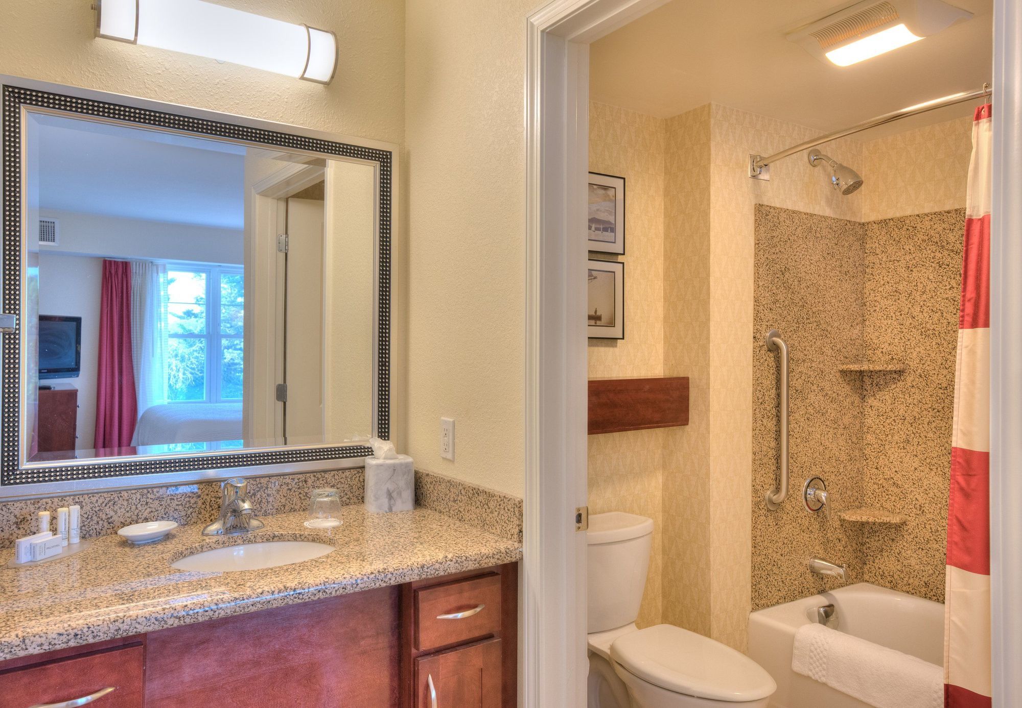 Residence Inn By Marriott Yonkers Westchester County Стая снимка